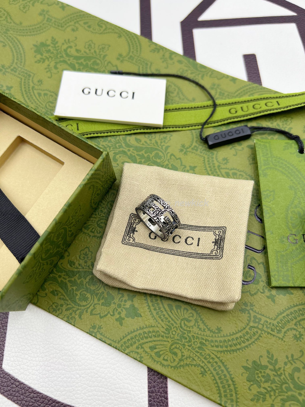 Gucci Engraved Burnished Sterling Silver Ring (6) - www.newkick.vip